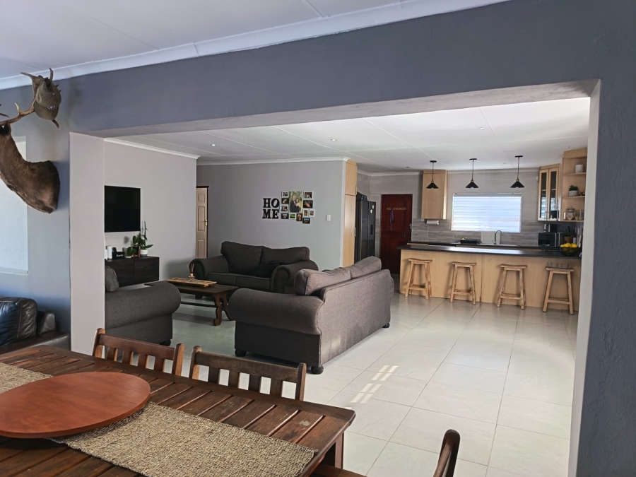 2 Bedroom Property for Sale in Strelitzia Park Eastern Cape